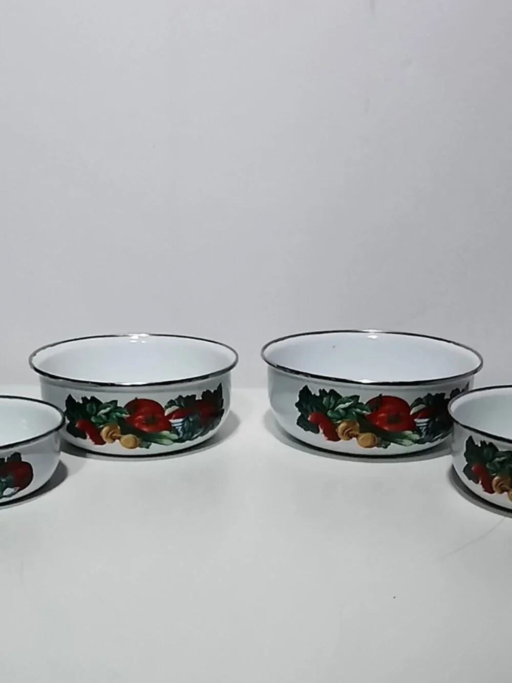 Vintage Enamelware Nesting Bowls Set 4 Vegetable Pattern Metal Rim Mixing